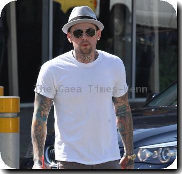 ***Exclusive***Benji Madden picks up a drink from a restaurant in West Hollywood. Los Angeles.