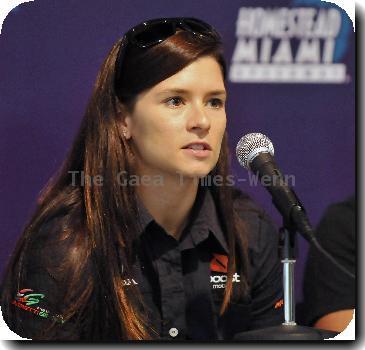 danica_patrick_speedway_18_wenn5362139_164_O