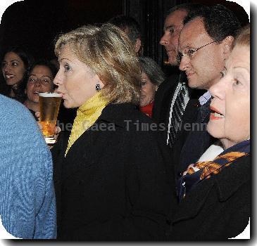 hilary_clinton_03_wenn2610476_125_O