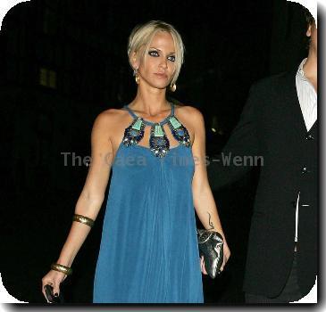 Sarah Harding leaves 24 nightclub London, England - 10.10.09 Credit Mandatory: IANS-WENN