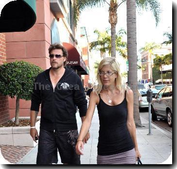 tori_spelling_05_wenn5357349_147_O