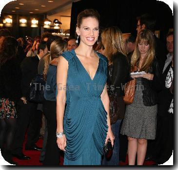 Hilary Swank World premiere of 'Amelia' presented by Bloomingdale's & Vanity Fair, held at Paris theatre New York City.