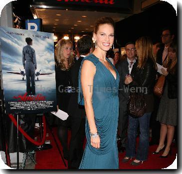 Hilary Swank World premiere of 'Amelia' presented by Bloomingdale's & Vanity Fair, held at Paris theatre New York City.