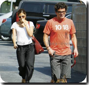 Actress Eva Mendes and her boyfriend George Gargurevich have lunch in West Hollywood with their pet dog.
Los Angeles, California, USA - 15.08.09
Credit: (Mandatory): WENN/IANS