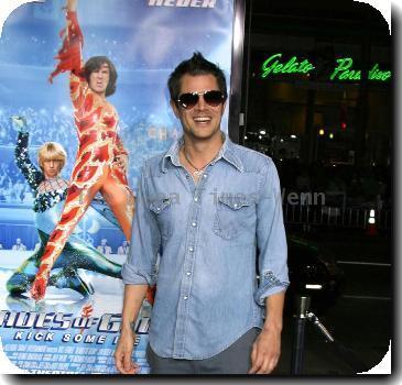 KNOXVILLE TO BE DAD AGAIN
JACKASS star JOHNNY KNOXVILLE is to be a father for the second time.
  Naomi Nelson, the star's girlfriend of almost a year, is three months pregnant with his child.
  The Dukes of Hazzard actor, real name Philip John Clapp, has a 13-year-old daughter with his ex-wife, Melanie, who he divorced in 2007 after 12 years of marriage. (KD/US/IG)

JOHNNY KNOXVILLE
Los Angeles Premiere of 'The Ringer' - Arrivals.