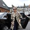 Kylie Minogue
leaves her apartment and heads to a West London office
wearing a stunning leopard print coat.