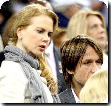 Nicole Kidman and Keith Urban watching
 Serena Wiliams of the United States during her match against Flavia Pennetta of Italy on day 9 of the US Open. Wiliams went on to win the match 6-4, 6-3.