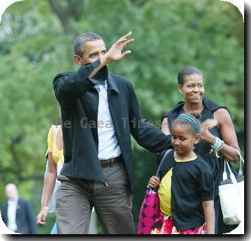 President <b>Barack Obama</b>, daughter Sasha Obama and wife