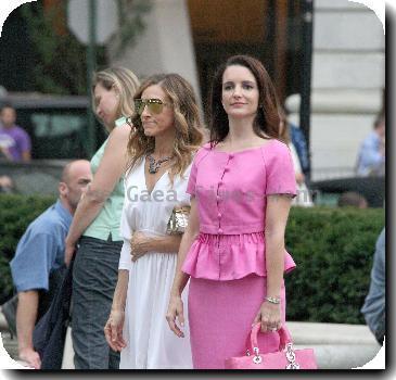 Sarah Jessica Parker and Kristin Davis
on the set of 'Sex and the City 2' in Manhattan.