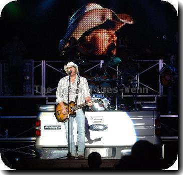 Toby Keith performs live