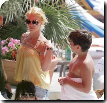 Singer Britney Spears enjoying a day beside the pool with her son Jayden James the Ritz-Carlton in Marina Del Rey.