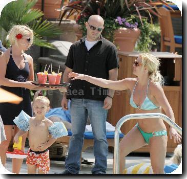 Singer Britney Spears enjoying a day beside the pool with her son Jayden James the Ritz-Carlton in Marina Del Rey.