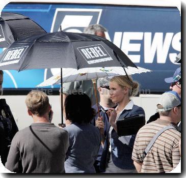 Cameron Diaz filming a scene for her upcoming film adaptation 'The Green Hornet' in Century City.
Los Angeles, California, USA - 05.09.09
Mandatory Credit: WENN/IANS