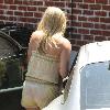 LeAnn Rimes stops to buy an iced drink in Tarzana after grocery shopping in Brentwood.