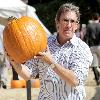 Tim Allen at Mr. Bones Pumpkin Patch with his wife and baby daughterLos Angeles.