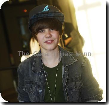 **Exclusive** Singer Justin Bieber backstage at Viva TV studios right before a live appearance on the show