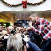 Danyl Johnson
holds a free concert at the Broad Street Mall in his home town.