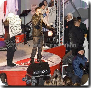 Peter Andre
performing live at a free concert, sponsored by Coca Cola, at Spitalfields Market..