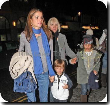 Queen Rania of Jordangoes christmas shopping at Harrods with her children.London.