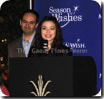 Miranda Cosgrove
a ttends the Make-A-Wish Foundation's 5th annual Season Of Wishes holiday campaign.