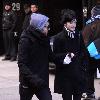 Pete Wentz and Ashlee Simpson 
hold hands as they walk through Soho together..