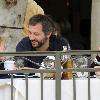 Judd Apatow takes his two daughters Iris and Maude for lunch in Hollywood. Los Angeles, California.