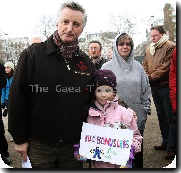 Billy Bragg 
at Speaker's Corner in Hyde Park, explaining why he refuses to pay his taxes whilst the RBS bank maintains its policy of paying bonuses..