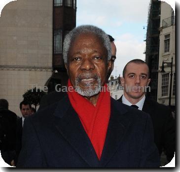 Kofi Annan leaving his hotel in central London London.