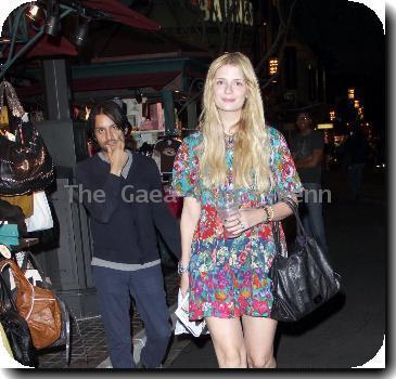 Actress Mischa Barton shopping with a friend at Barnes and Nobles bookstore and the Apple store Hollywood.