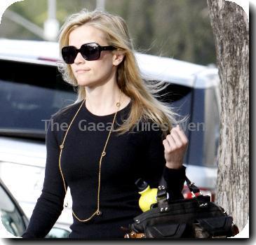 Reese Witherspoon
leaving Neil George salon in Beverly Hills after getting a haircut
Los Angeles, California.