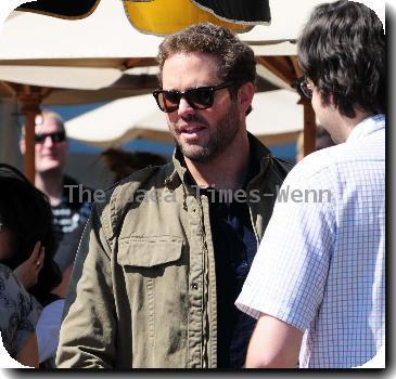 David Denman seen having lunch at Toast Bakery and Cafe.  Los Angeles.