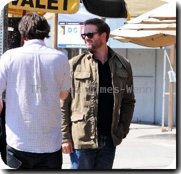 David Denman seen having lunch at Toast Bakery and Cafe.  Los Angeles.