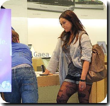 Lacey Schwimmer shopping at the Apple store at The Grove in Hollywood. Los Angeles.