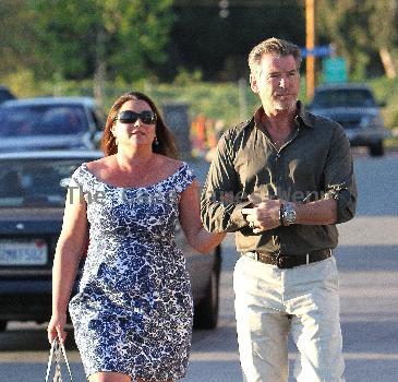 Pierce Brosnan and wife Keely Shaye Smith leaving Malibu Cinemas after watching a screening of 'Green Zone'
Los Angeles, California.