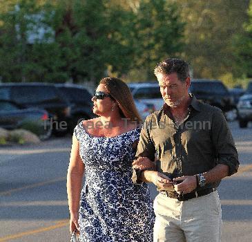 Pierce Brosnan and wife Keely Shaye Smith leaving Malibu Cinemas after watching a screening of 'Green Zone'
Los Angeles, California.