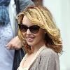 Kylie Minogue leaving her apartment to head
to a meeting
London, England.