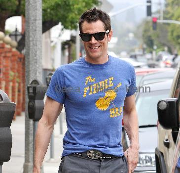 Johnny Knoxville out and about in Brentwood.
Los Angeles, California.