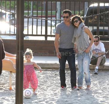 Jessica Alba with her husband Cash Warren and their daughter Honor Marie Warren 
enjoying some time together as a family at Beverly Hills Park
Los Angeles, USA.