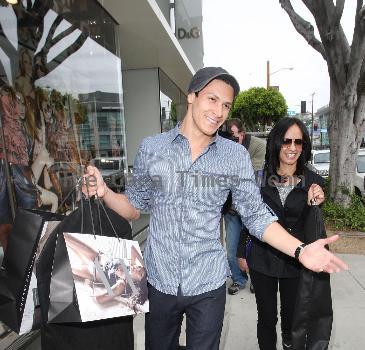 Alex Meraz and Kim Meraz
'The Twilight Saga: New Moon' actor Alex Meraz leaving Armani Exchange after shopping with his wife
Los Angeles, California.