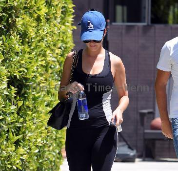 Katie Perry 
seen leaving the gym with her personal trainer in West Hollywood.
Los Angeles, California.