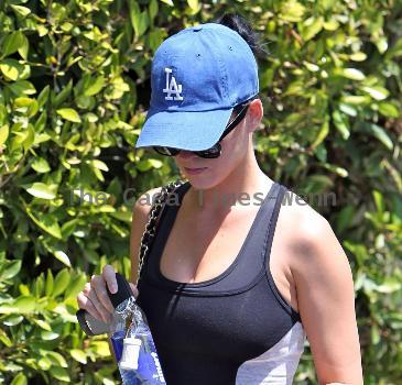 Katie Perry 
seen leaving the gym with her personal trainer in West Hollywood.
Los Angeles, California.