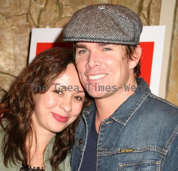 MCGRATH WELCOMES TWINS WITH FIANCEESUGAR RAY frontman MARK MCGRATH is celebrating a double bundle of joy after welcoming a twin boy and girl with his fiancee, CARIN KINGSLAND.  Kingsland gave birth to the couple's son Lydon Edward and daughter Hartley Grace in Los Angeles on Thursday morning (29Apr10).  McGrath tells People.com,