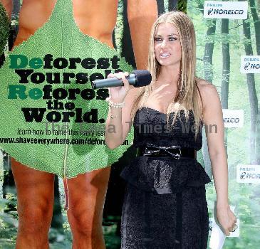 Carmen Electra kicks off the Arbor Day Foundation's 'Deforest Yourself. Reforest the World' campaign at Madison Square Park
New York City, USA.