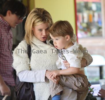Julie Bowen 
'Modern Family' star eating lunch with her son Oliver Phillips from a Mexican food stand
 Los Angeles, California.