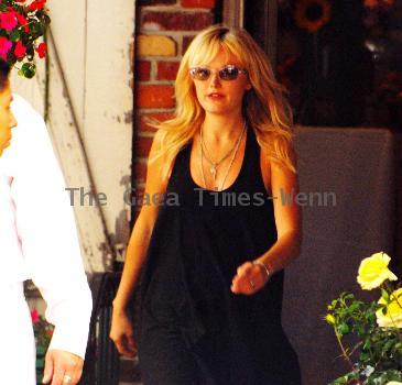 Malin Ackerman 
goes for lunch at the Ivy restaurant on Robertson boulevard with a friend.
Los Angeles, California.