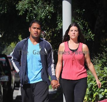 Sam Poueu and Stephanie Anderson
 contestants on 'The Biggest Loser' who found love while on the show, go for a morning workout 
Los Angeles, California.