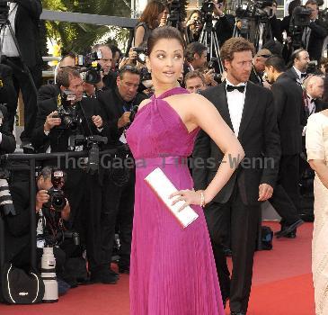 Aishwarya Rai Bachchan 2010 Cannes International Film Festival - Day 3 -'Wall Street: Money Never Sleep' premiere - Red Carpet Cannes.