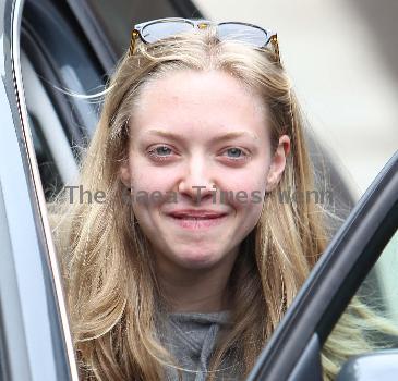 'Letters to Juliet' star Amanda Seyfried, wearing no makeup, leaves her West Hollywood gym with her dogLos Angeles.