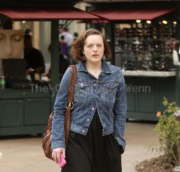 Elizabeth Moss shopping at the Grove in West Hollywood Los Angeles.