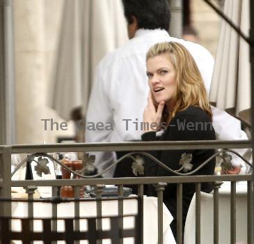 Missi Pyle having lunch at the Grove in West Hollywood Los Angeles.